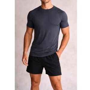 Squidhaus Men's Space Gray Essential Short Sleeve Athletic Fitted Tee Size M NWT